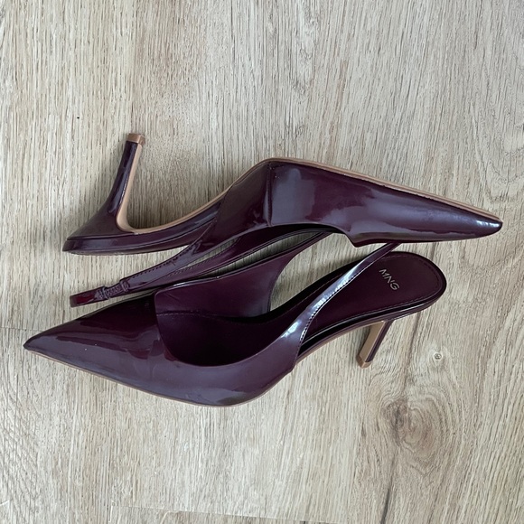 Mango burgundy patent leather pointed toe, sling back kitten heels - Picture 3 of 8